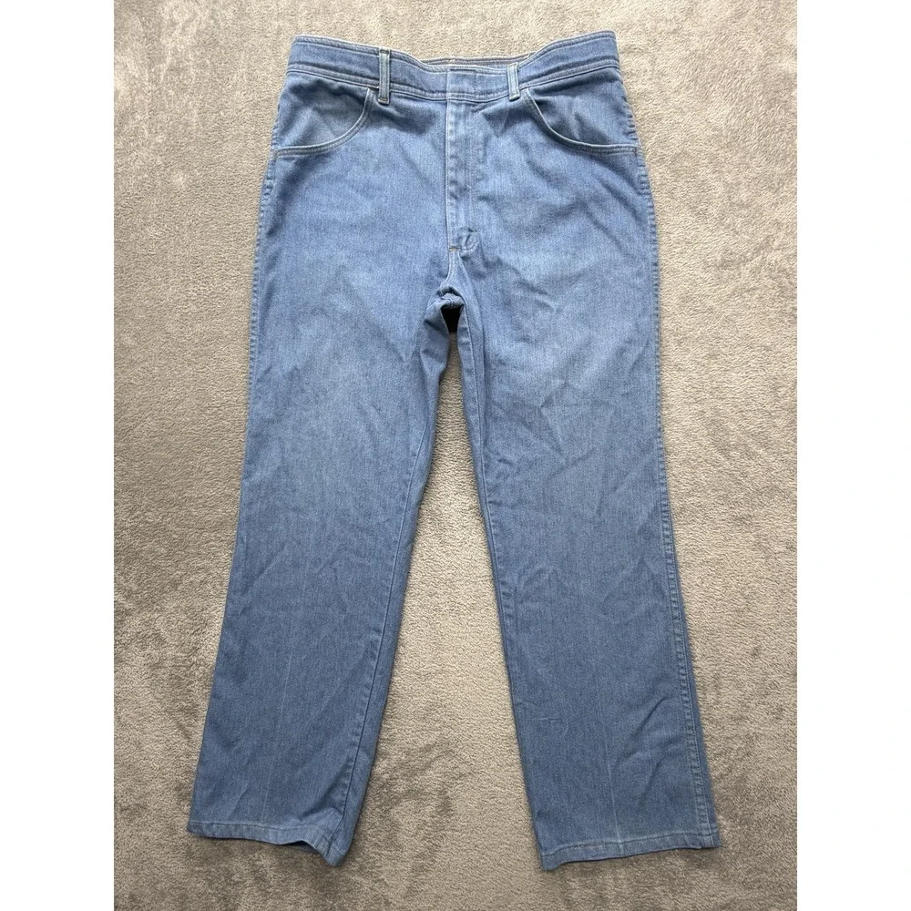 Wrangler Jeans Mens Measured 34x28 Light Wash Blue Straight Leg Classic Fits USA